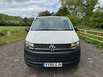 Used Volkswagen Campervan 2016 for sale - 79026866: Photo