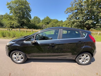 Used Ford Fiesta 2016 for sale - 79032676: Photo