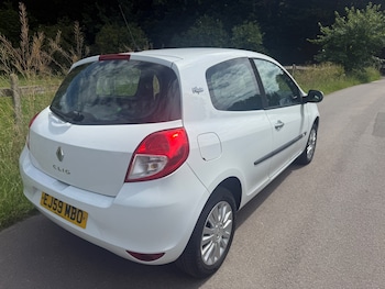Used Renault Clio 2009 for sale - 79030459: Photo