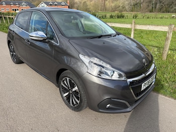 Used Peugeot 208 2018 for sale - 79026860: Photo