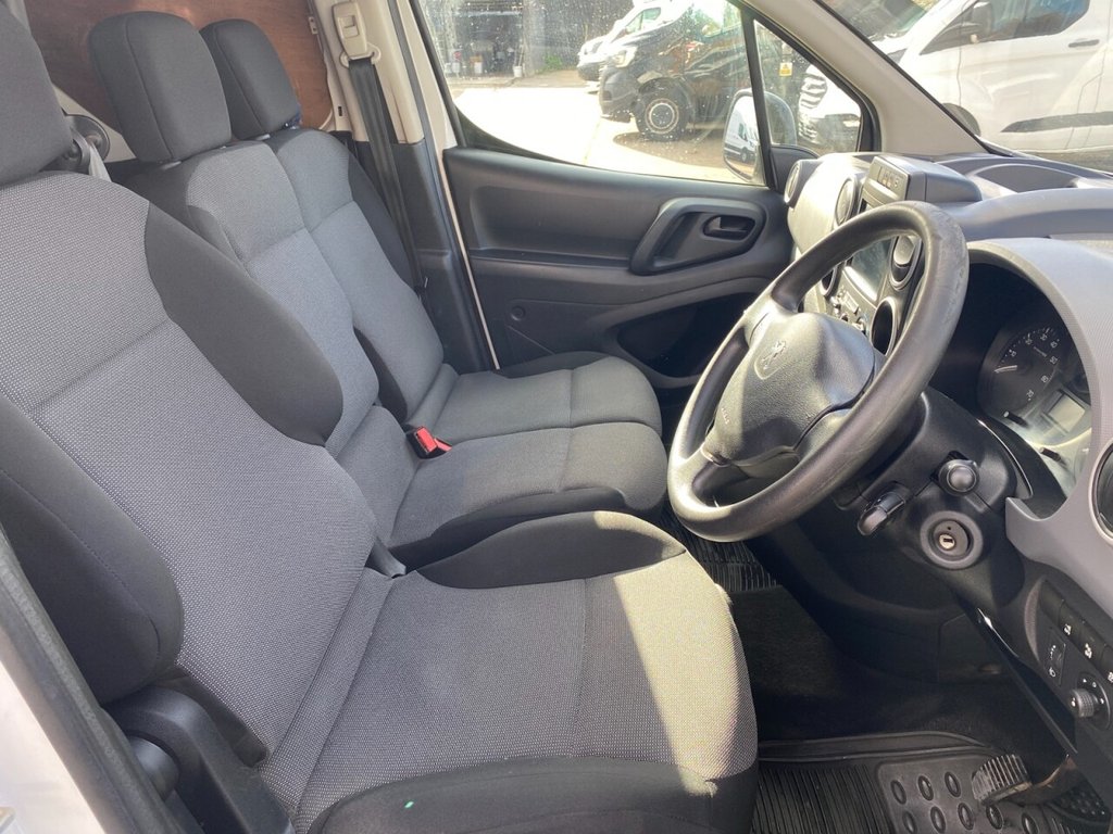 Used Peugeot Partner 2018 for sale - 76303858: Photo 28
