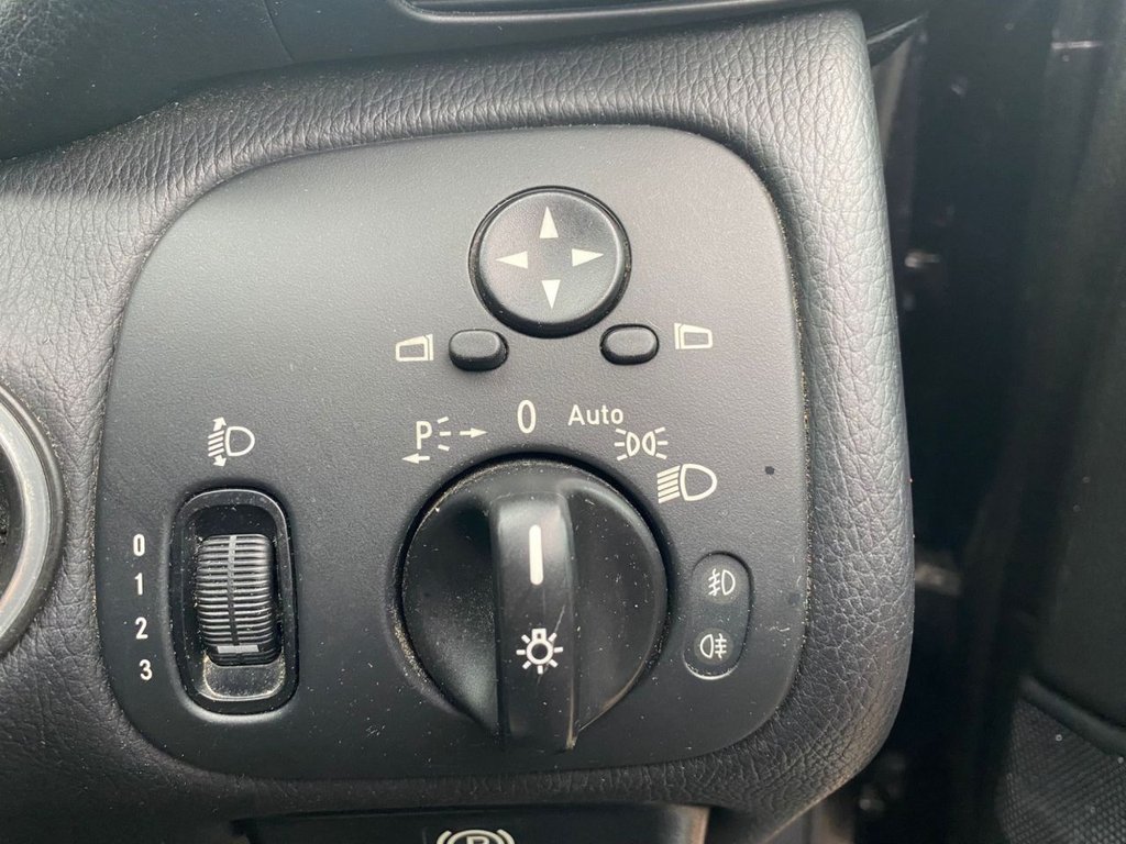 Used Mercedes-Benz CLC Class 2010 for sale - 76923303: Photo 21