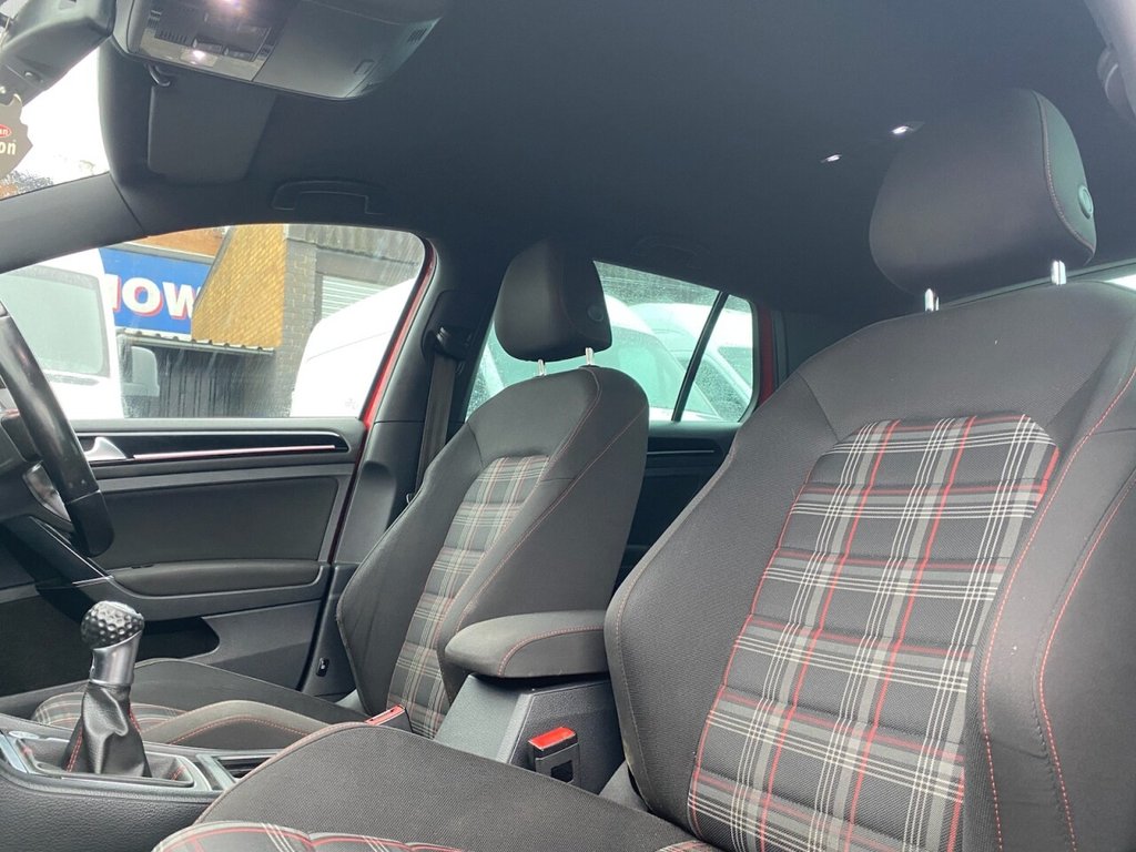 Used Volkswagen Golf 2015 for sale - 77200239: Photo 26