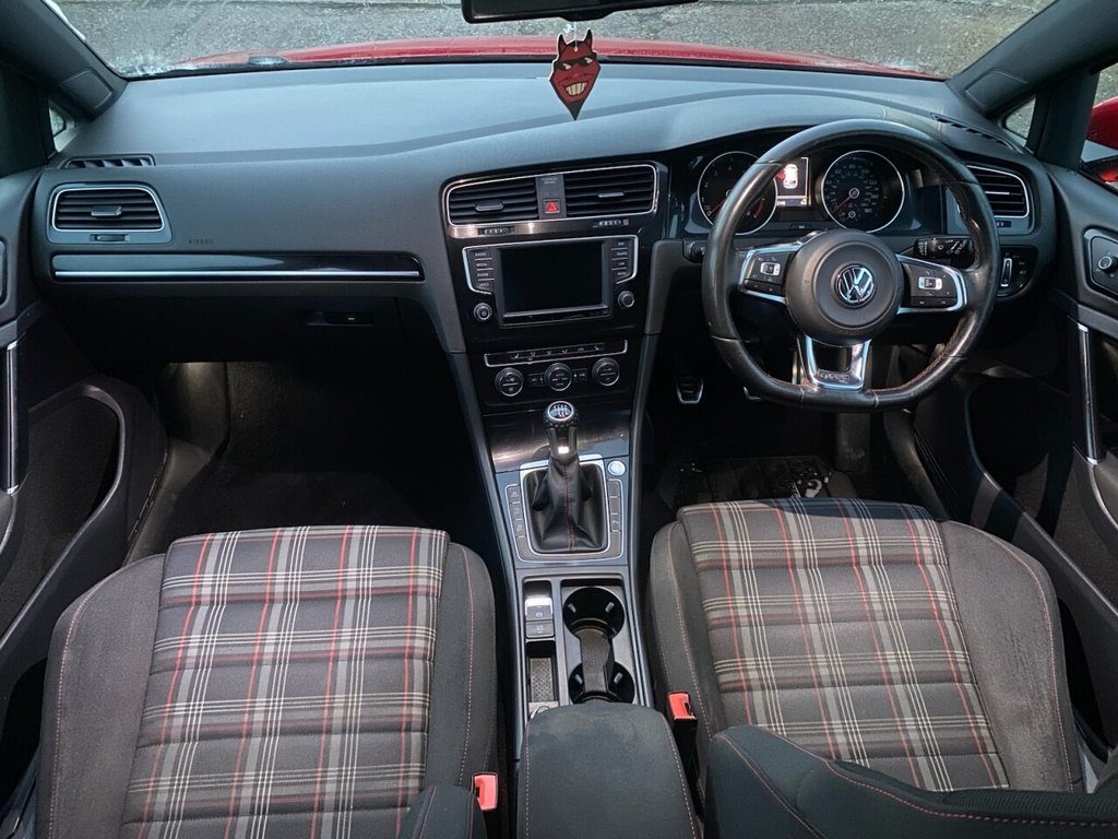 Used Volkswagen Golf 2015 for sale - 77200239: Photo 5