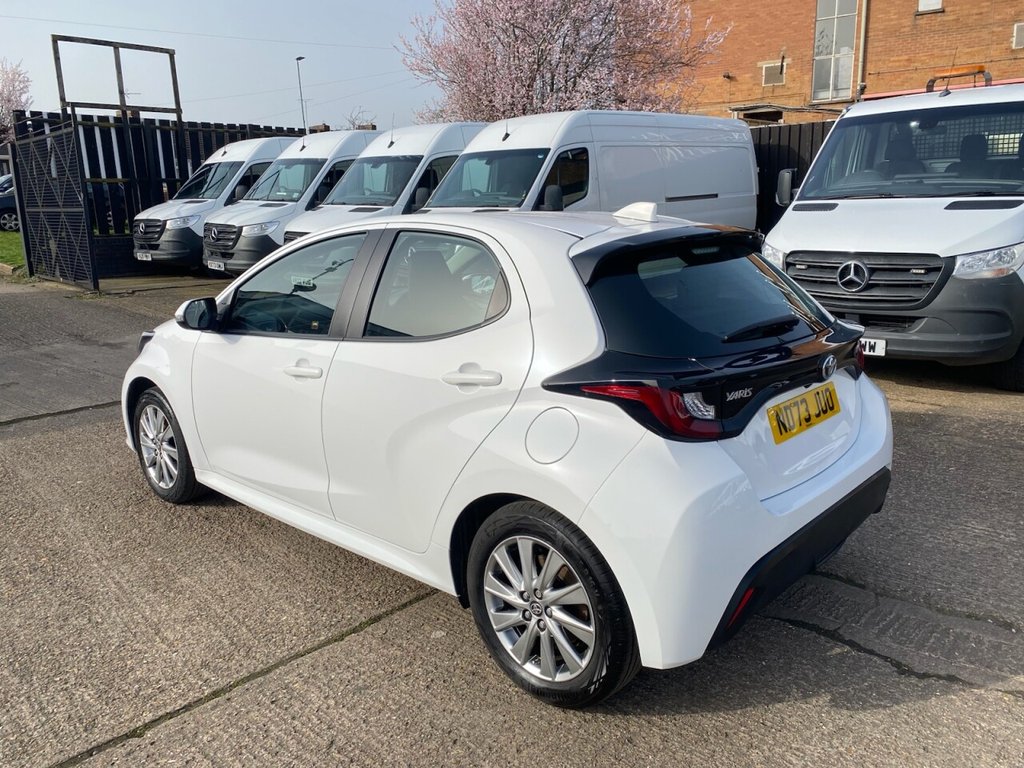 Used Toyota Yaris 2023 for sale - 77765678: Photo 10