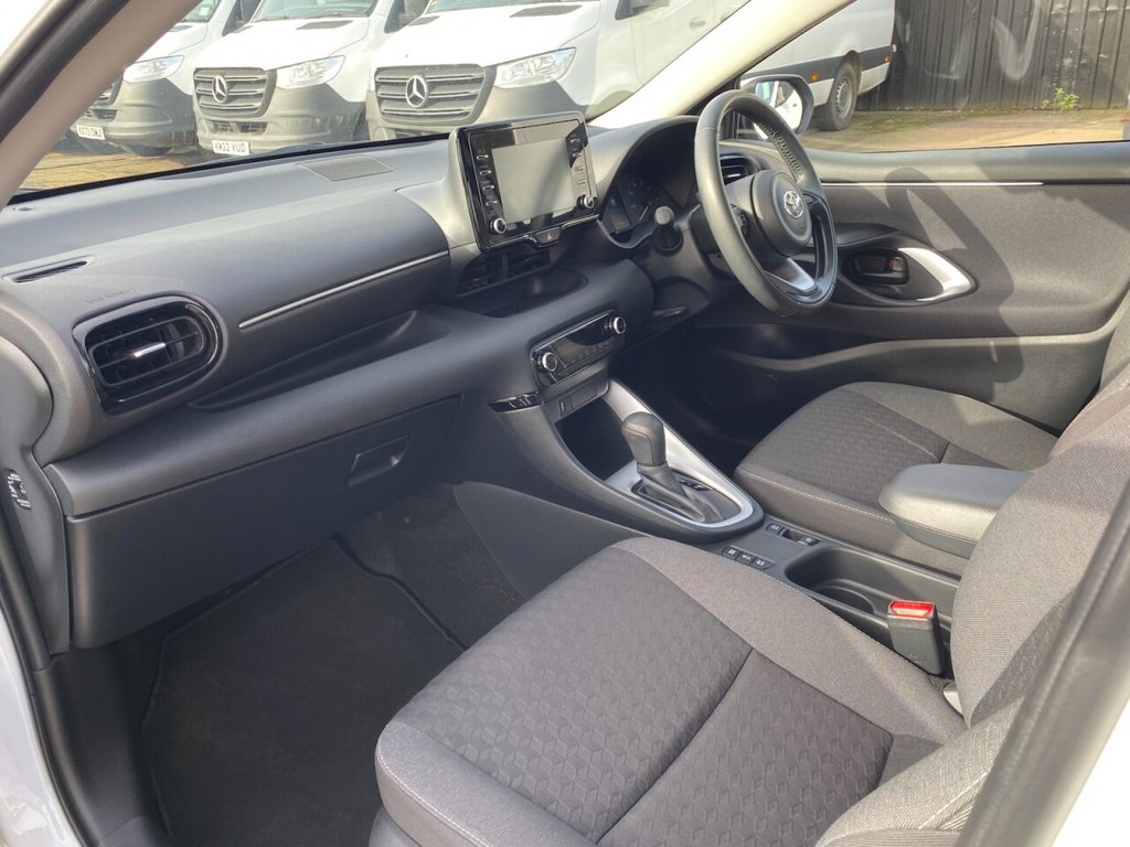 Used Toyota Yaris 2023 for sale - 77765678: Photo 17