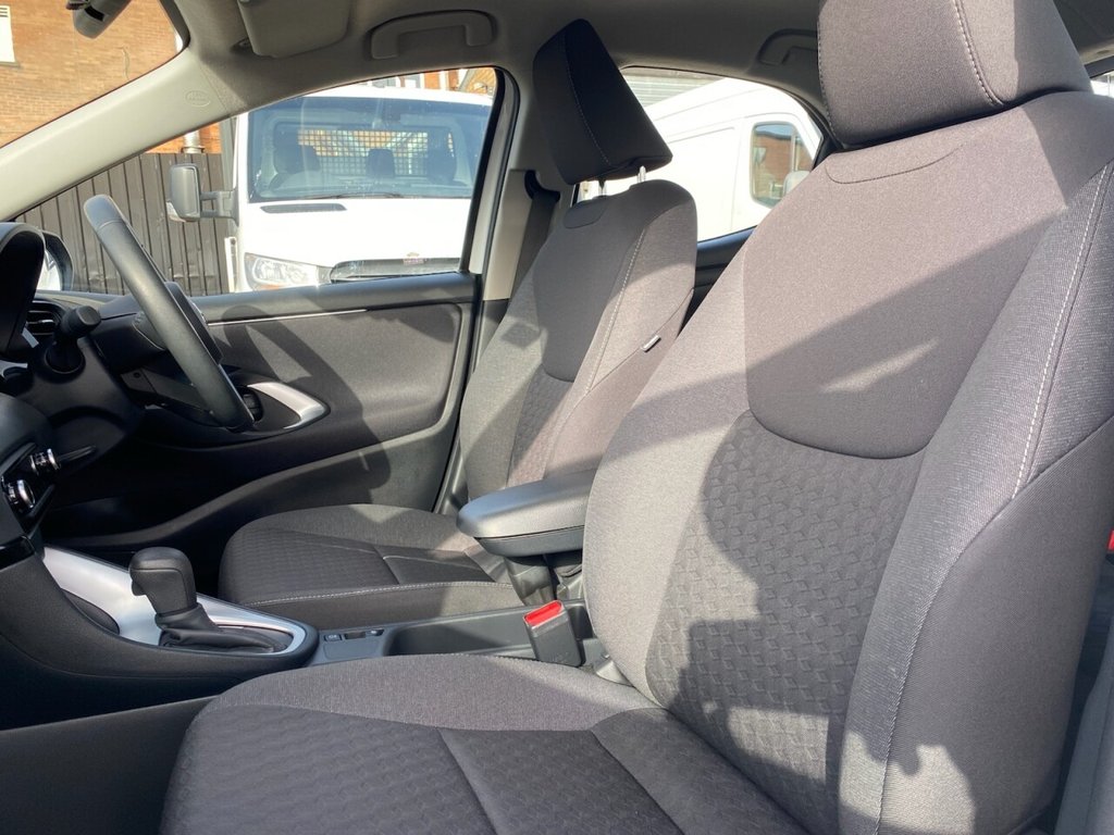 Used Toyota Yaris 2023 for sale - 77765678: Photo 21