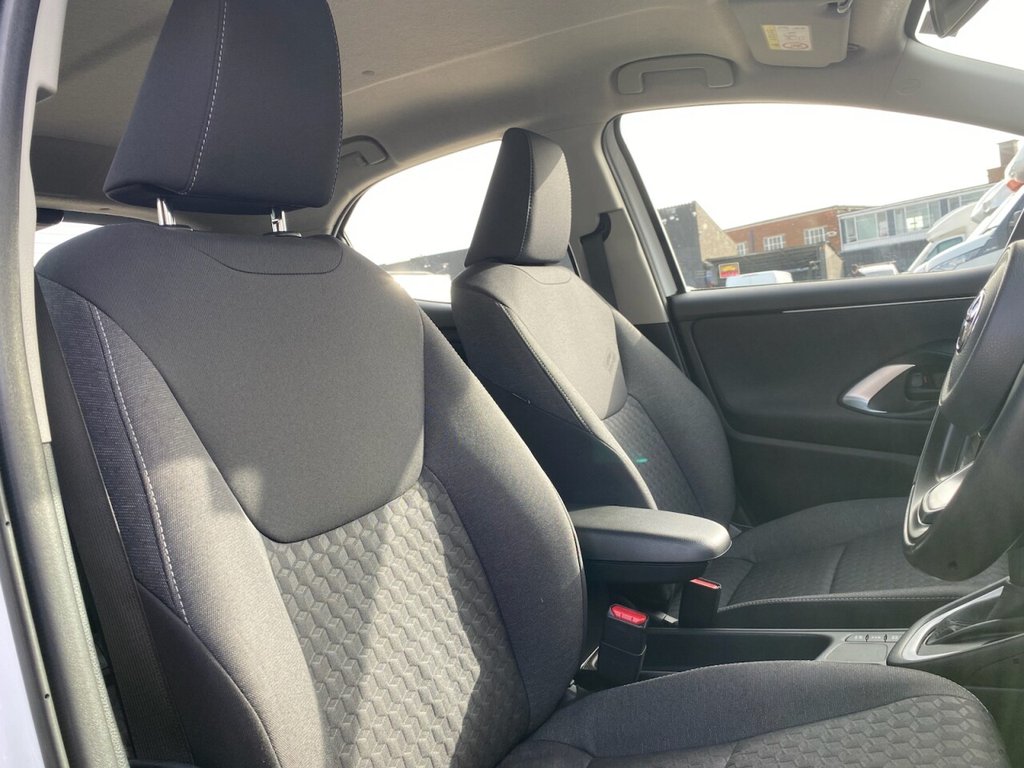 Used Toyota Yaris 2023 for sale - 77765678: Photo 24