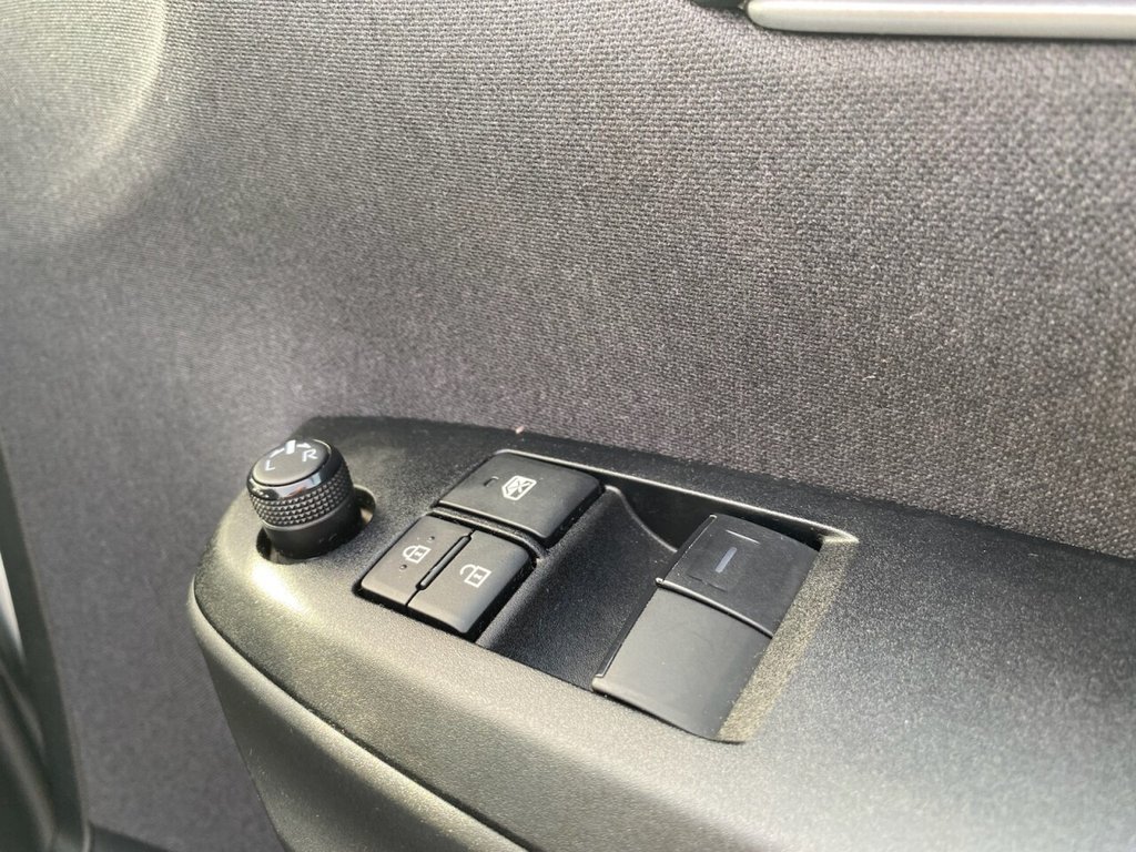 Used Toyota Yaris 2023 for sale - 77765678: Photo 26