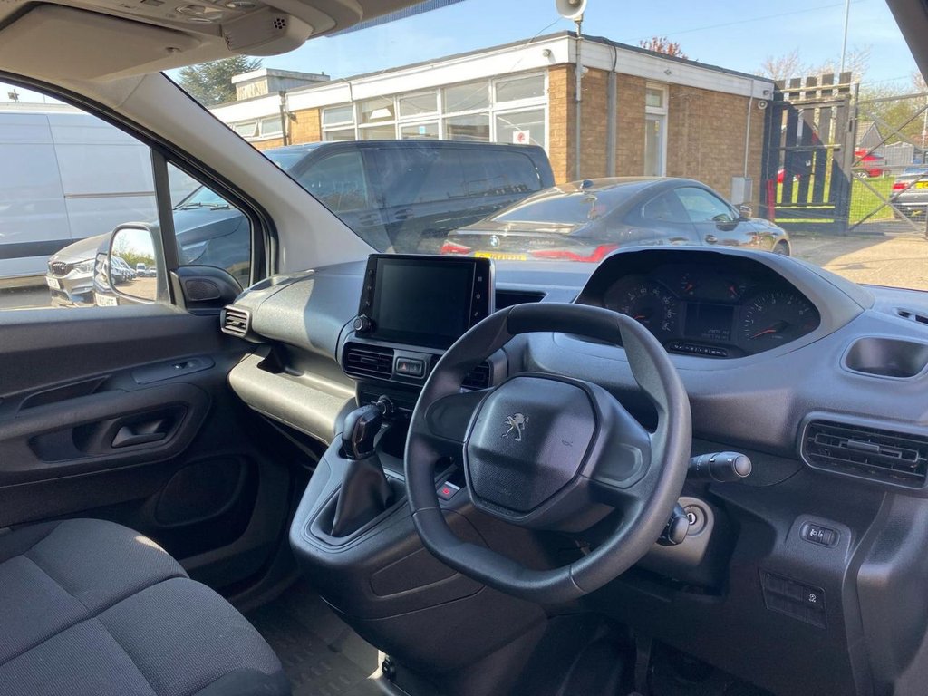 Used Peugeot Partner 2020 for sale - 76841137: Photo 7