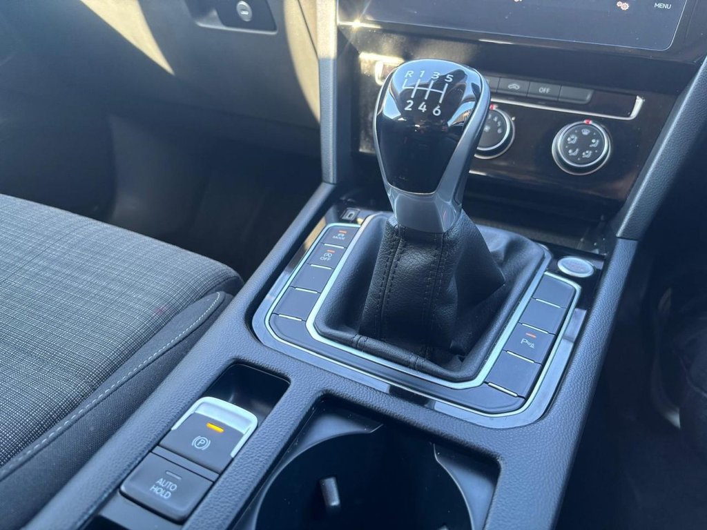 Used Volkswagen Passat 2021 for sale - 76038645: Photo 11