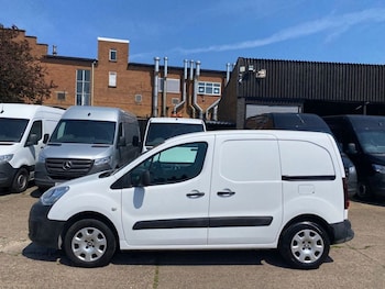 Used Peugeot Partner 2018 for sale - 79265377: Photo