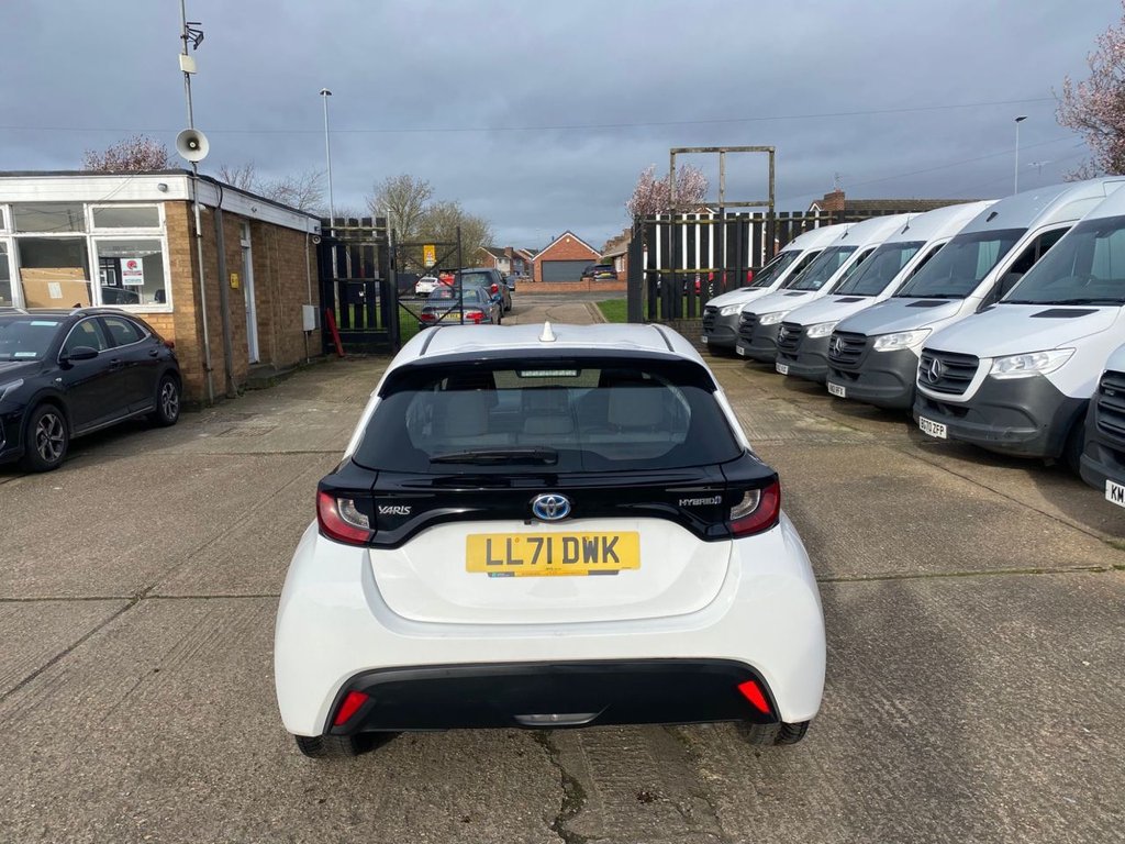 Used Toyota Yaris 2022 for sale - 77850216: Photo 15