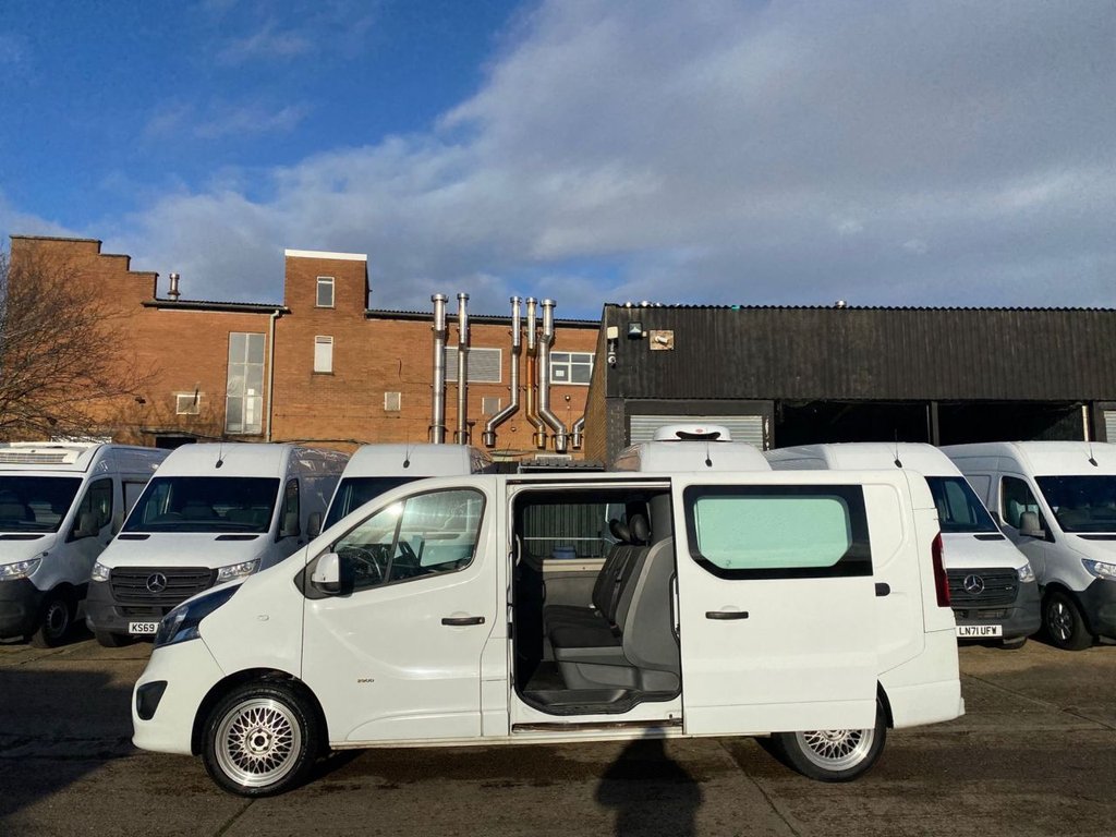 Used Vauxhall Vivaro 2015 for sale - 77200007: Photo 4