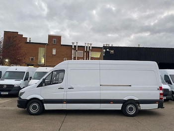 Used Mercedes-Benz Sprinter 2018 for sale - 79196742: Photo