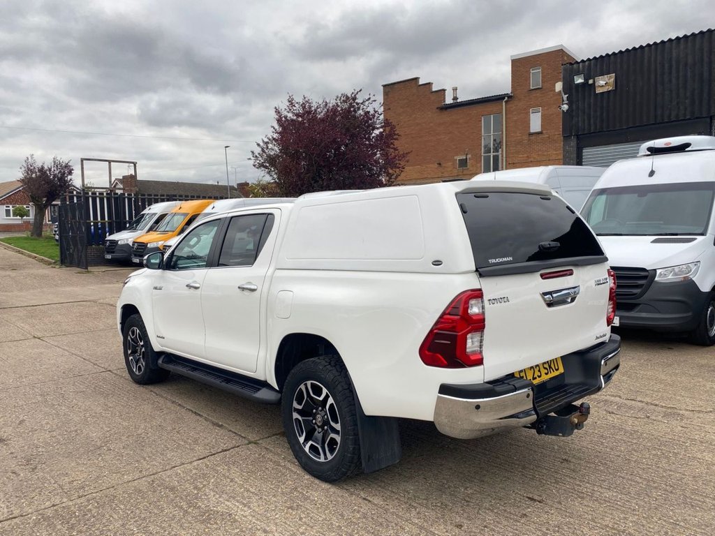 Used Toyota Hilux 2023 for sale - 76248570: Photo 11