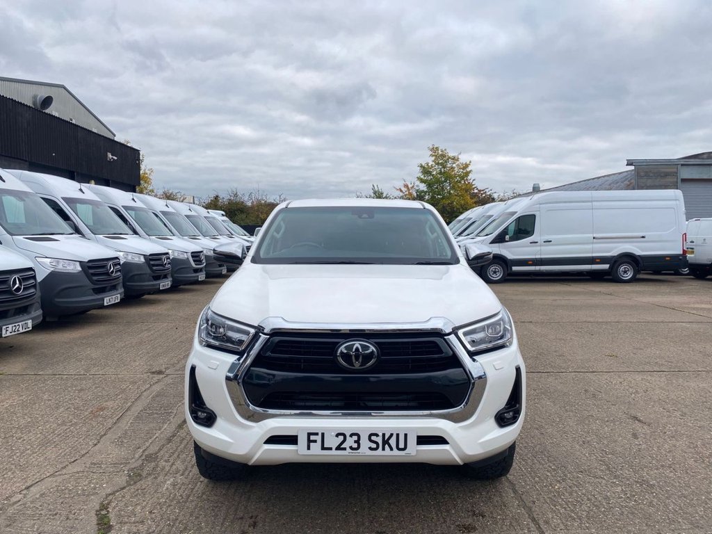 Used Toyota Hilux 2023 for sale - 76248570: Photo 12