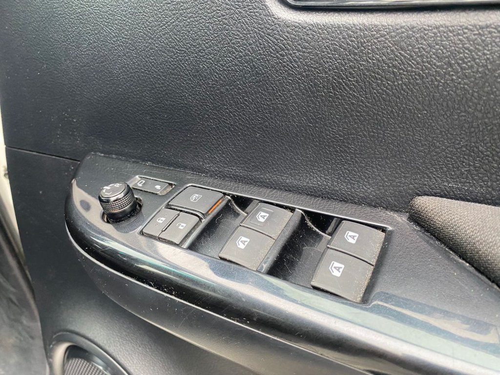 Used Toyota Hilux 2023 for sale - 76248570: Photo 21