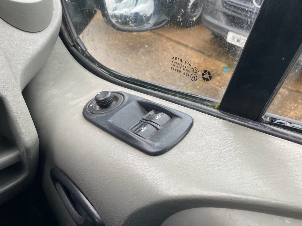 Used Vauxhall Vivaro 2014 for sale - 77594476: Photo 16