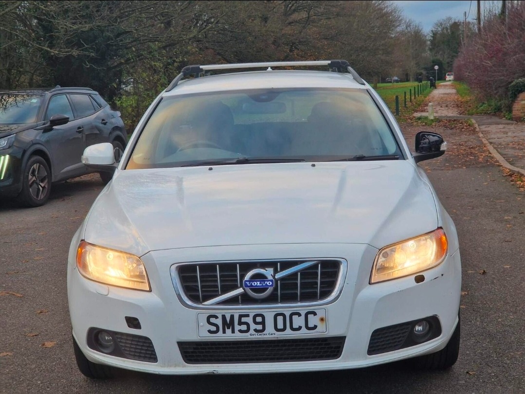 Used Volvo V70 2009 for sale - 77087363: Photo 2