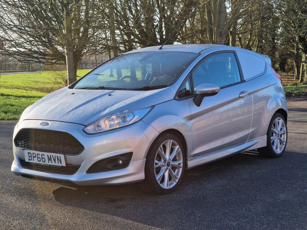 Used Ford Fiesta 2017 for sale - 77403595: Photo 3