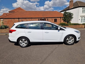 Used Ford Focus 2021 for sale - 76198615: Photo