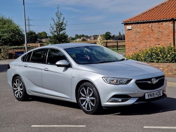 Used Vauxhall Insignia 2018 for sale - 76205563: Photo