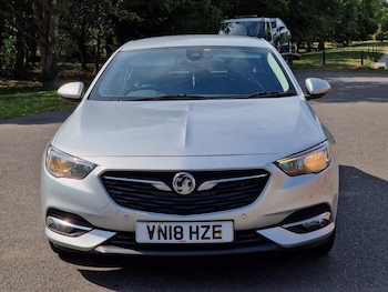 Used Vauxhall Insignia 2018 for sale - 76205563: Photo
