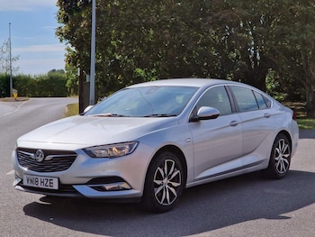 Used Vauxhall Insignia 2018 for sale - 76205563: Photo