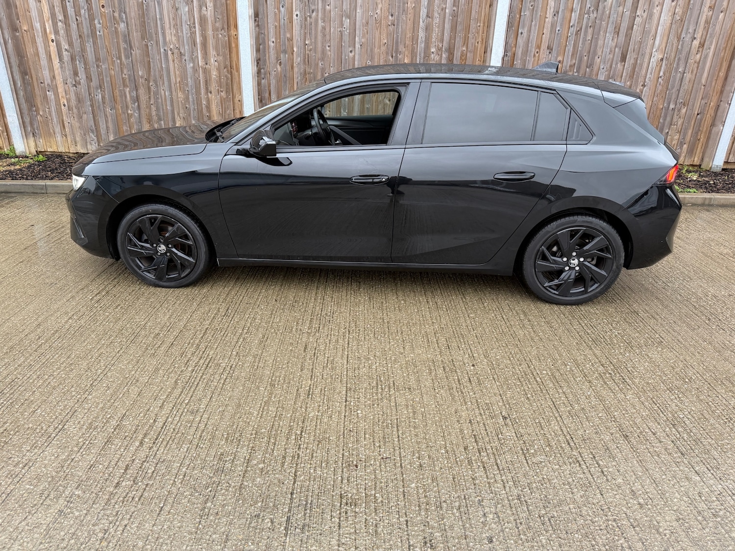 Used Vauxhall Astra 2023 for sale - 77782009: Photo 6