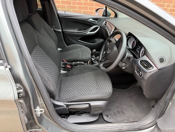 Used Vauxhall Astra 2017 for sale - 78246943: Photo