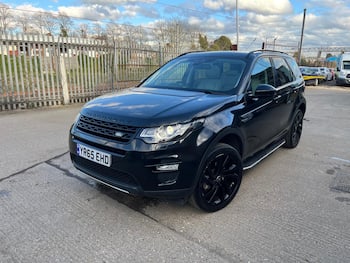 Used Land Rover Discovery Sport 2015 for sale - 79692237: Photo