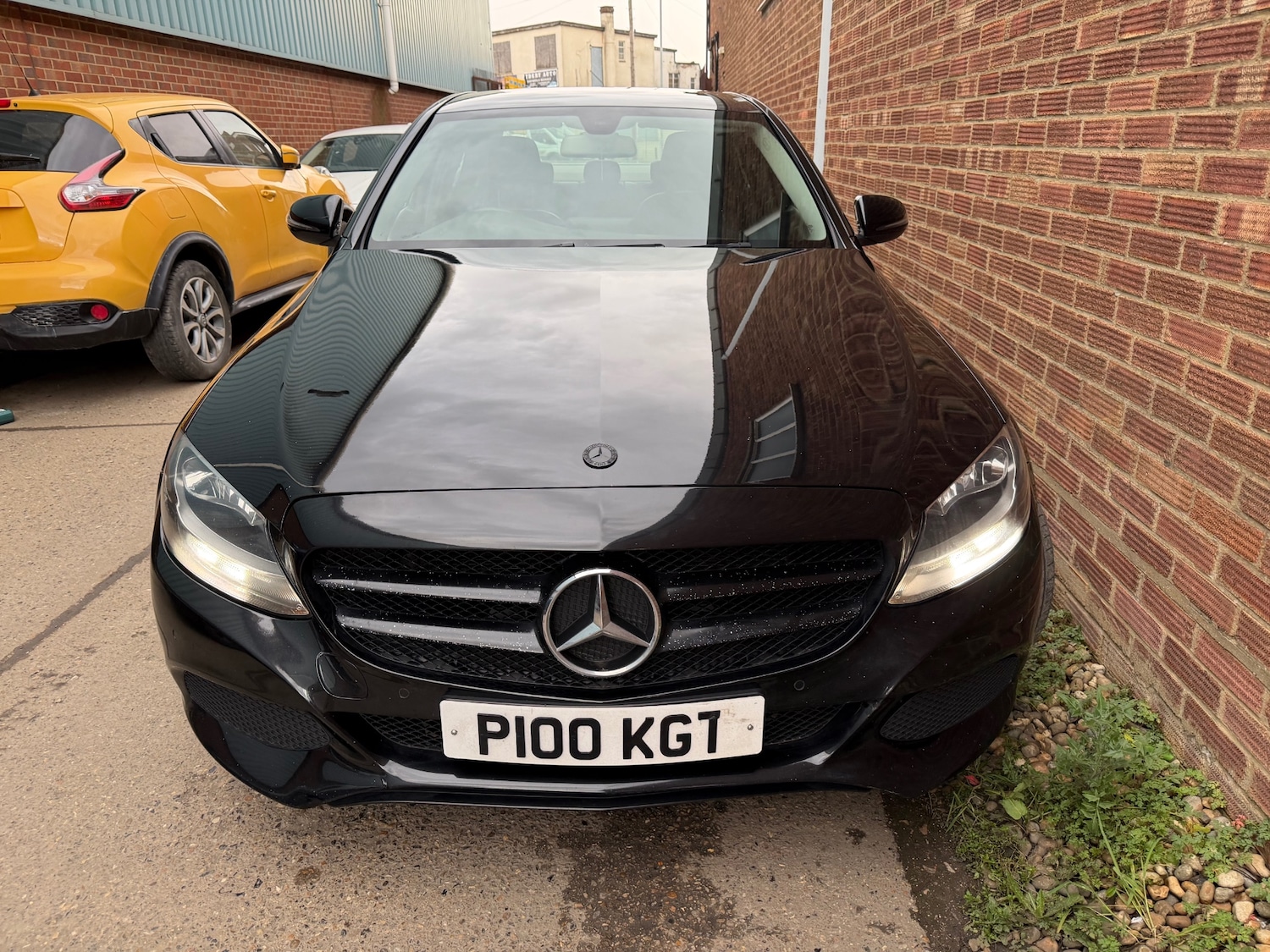 Used Mercedes-Benz C Class 2016 for sale - 77809752: Photo 2