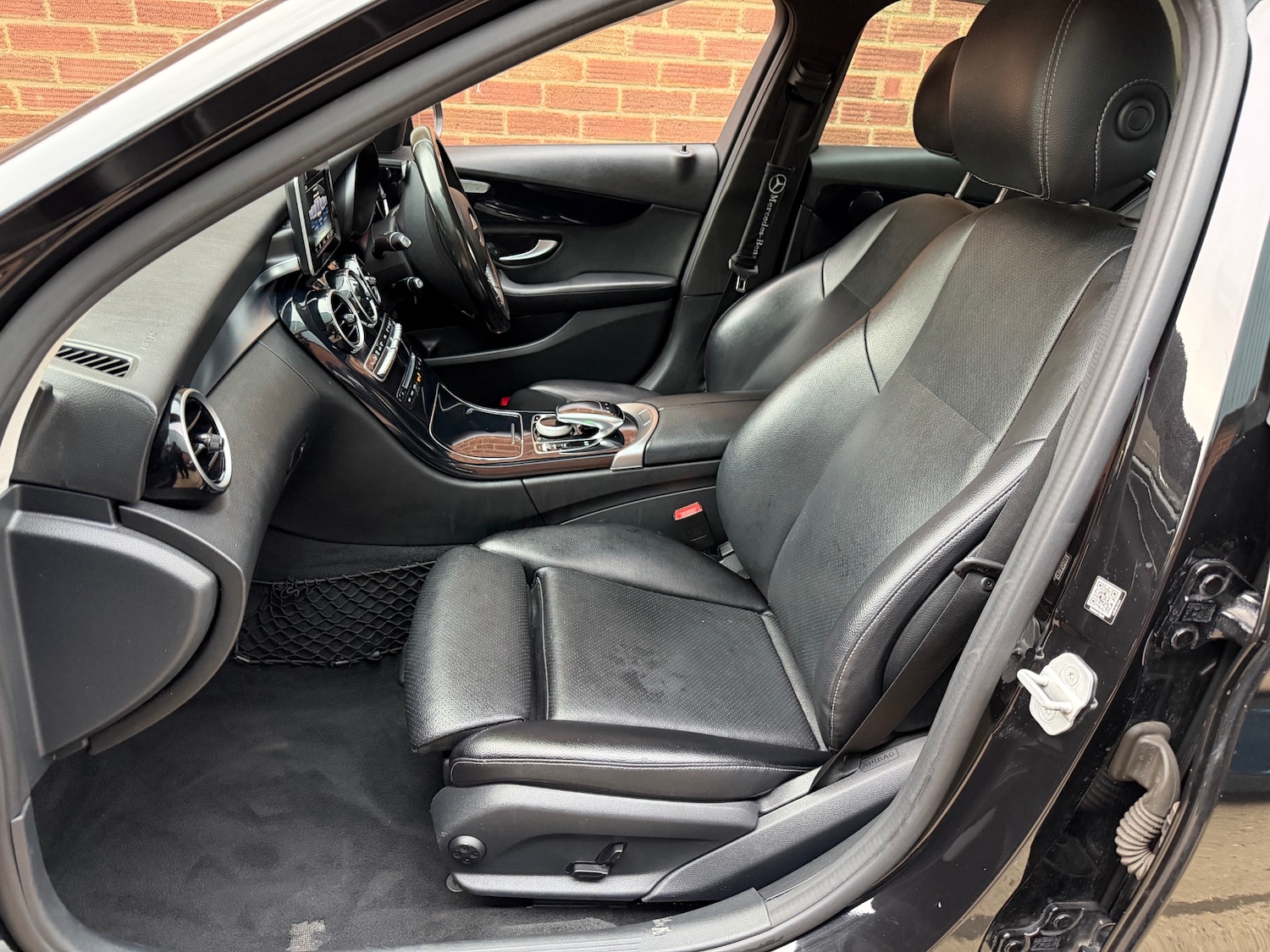 Used Mercedes-Benz C Class 2016 for sale - 77809752: Photo 9