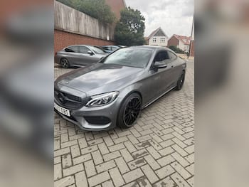 Used Mercedes-Benz C Class 2017 for sale - 79684562: Photo