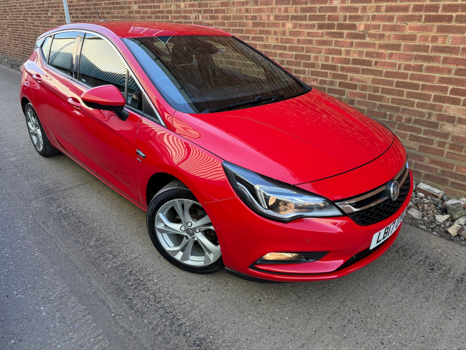 Used Vauxhall Astra 2017 for sale - 78150027: Photo 2