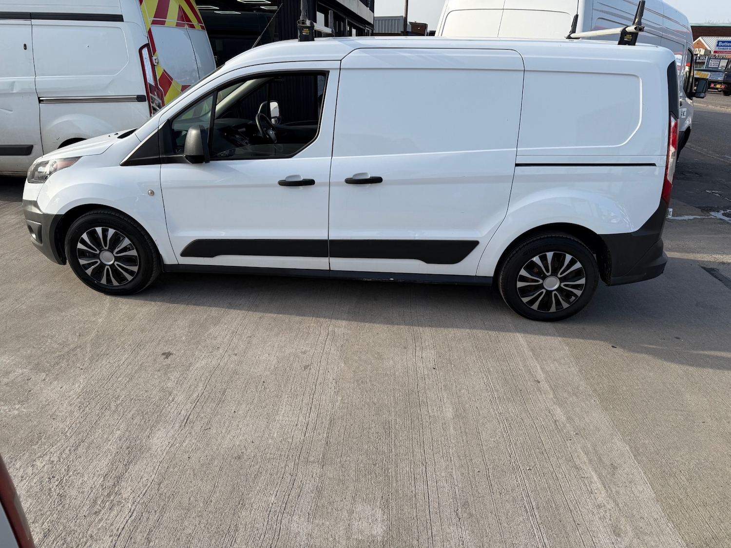 Used Ford Transit Connect 2017 for sale - 77809751: Photo 2