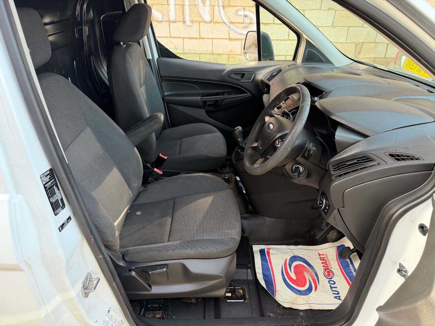 Used Ford Transit Connect 2017 for sale - 77809751: Photo 6