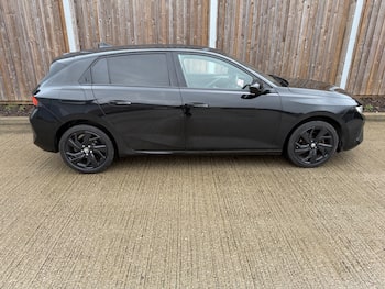 Used Vauxhall Astra 2023 for sale - 79653023: Photo