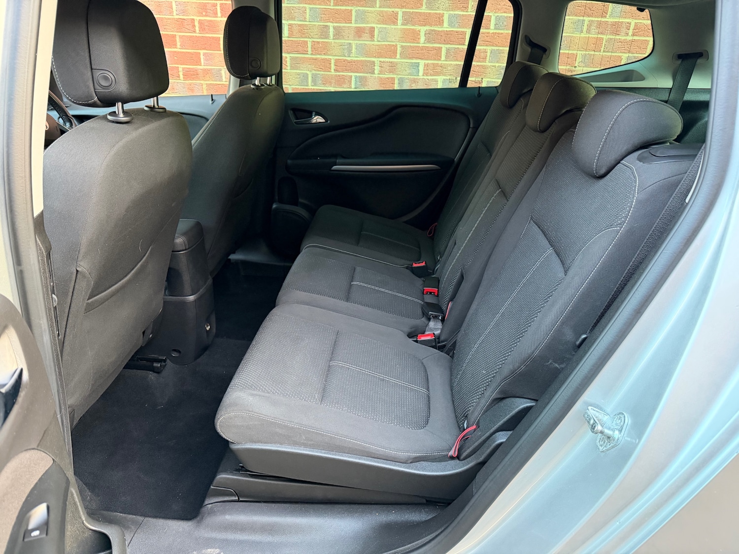 Used Vauxhall Zafira 2016 for sale - 77782096: Photo 11