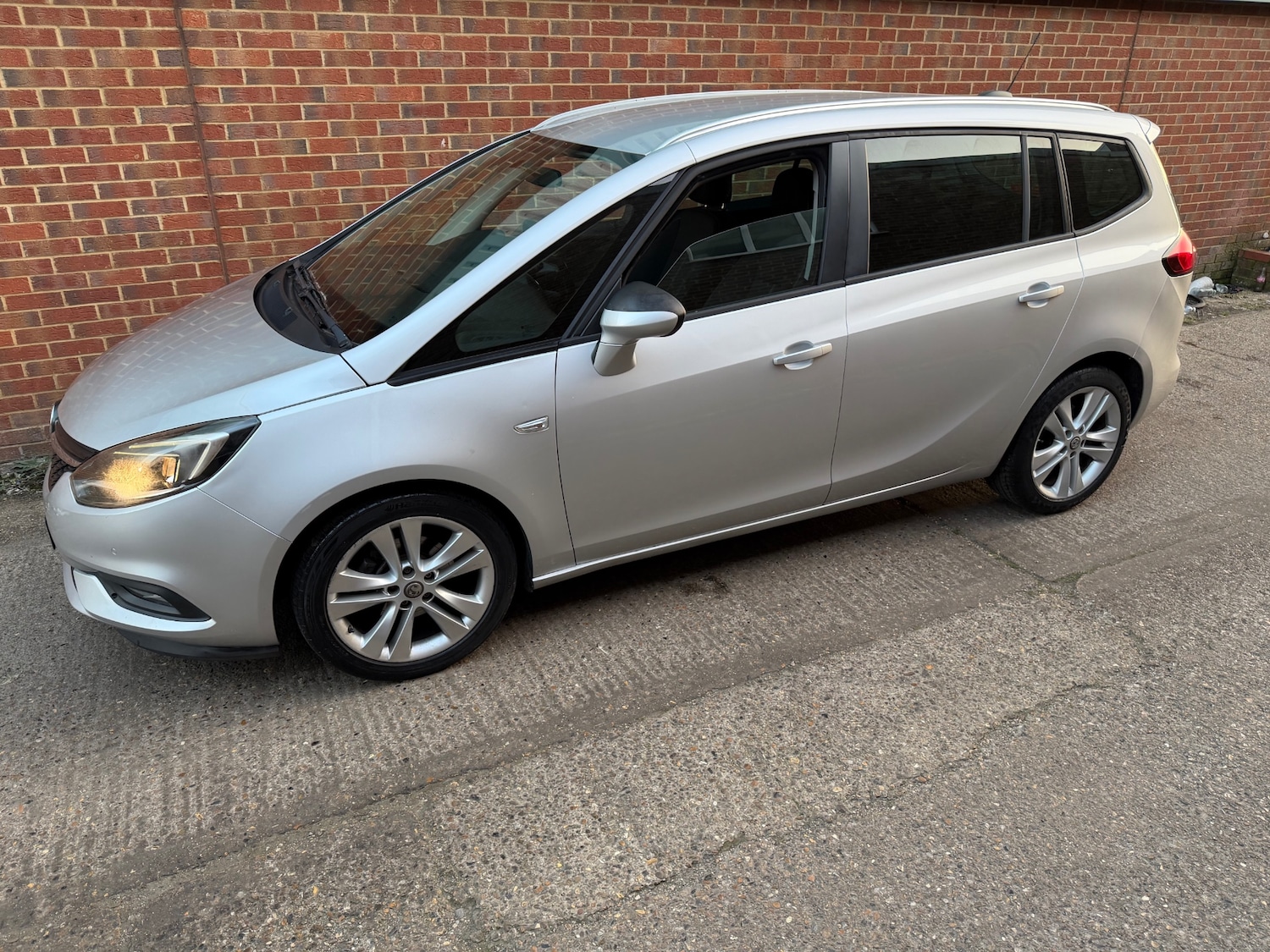 Used Vauxhall Zafira 2016 for sale - 77782096: Photo 13