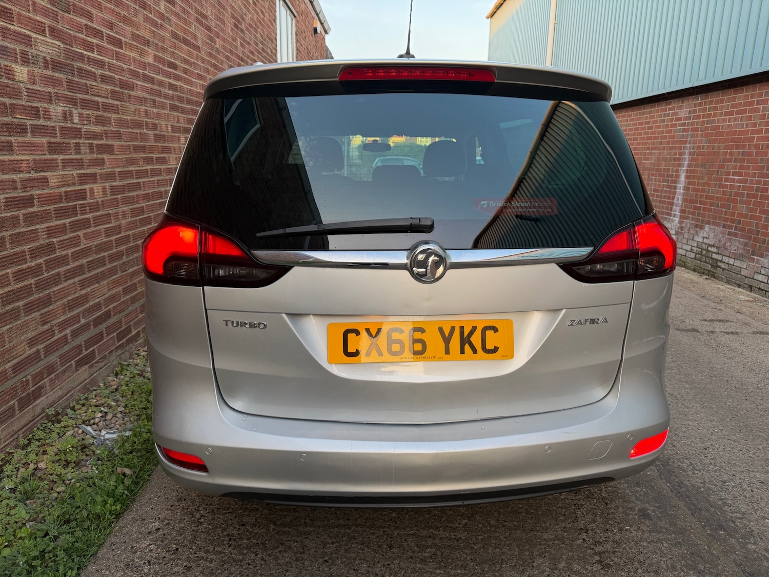 Used Vauxhall Zafira 2016 for sale - 77782096: Photo 5