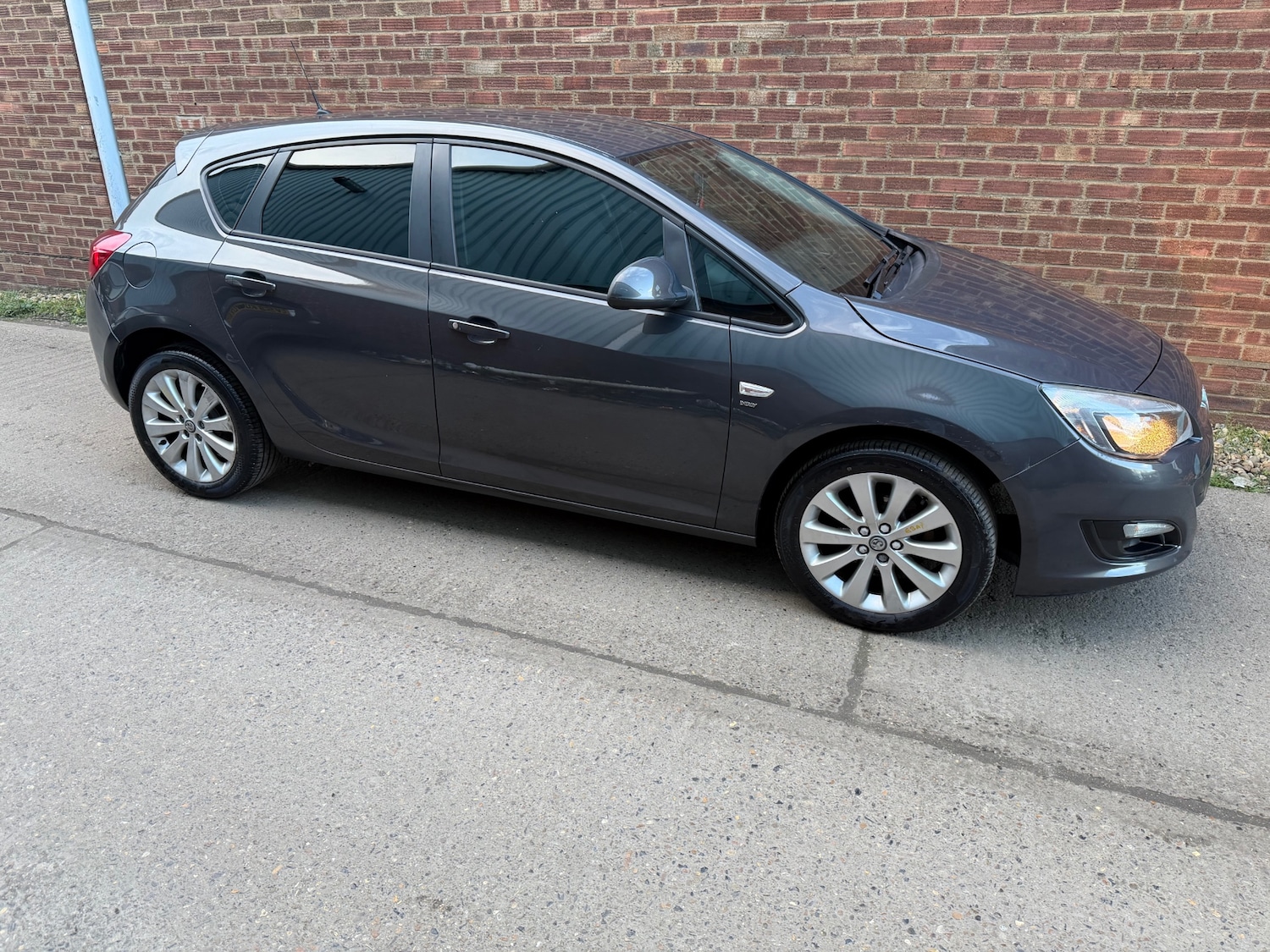 Used Vauxhall Astra 2013 for sale - 77890283: Photo 15