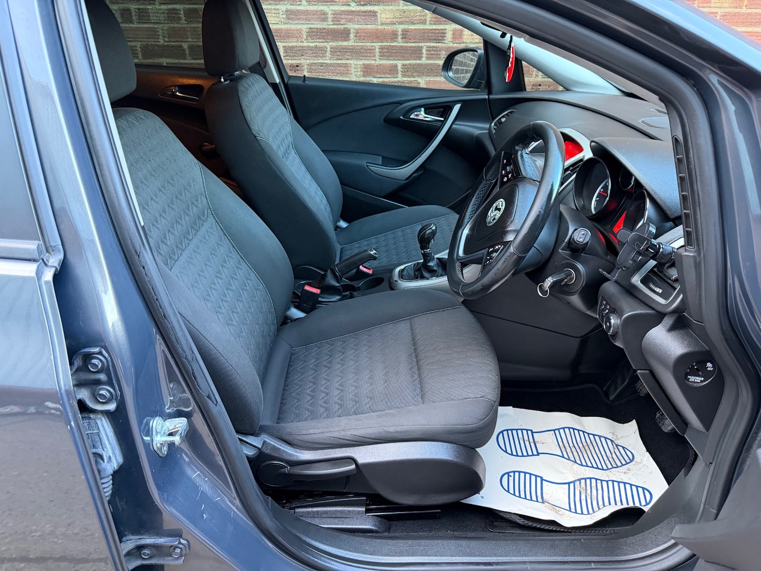 Used Vauxhall Astra 2013 for sale - 77890283: Photo 8