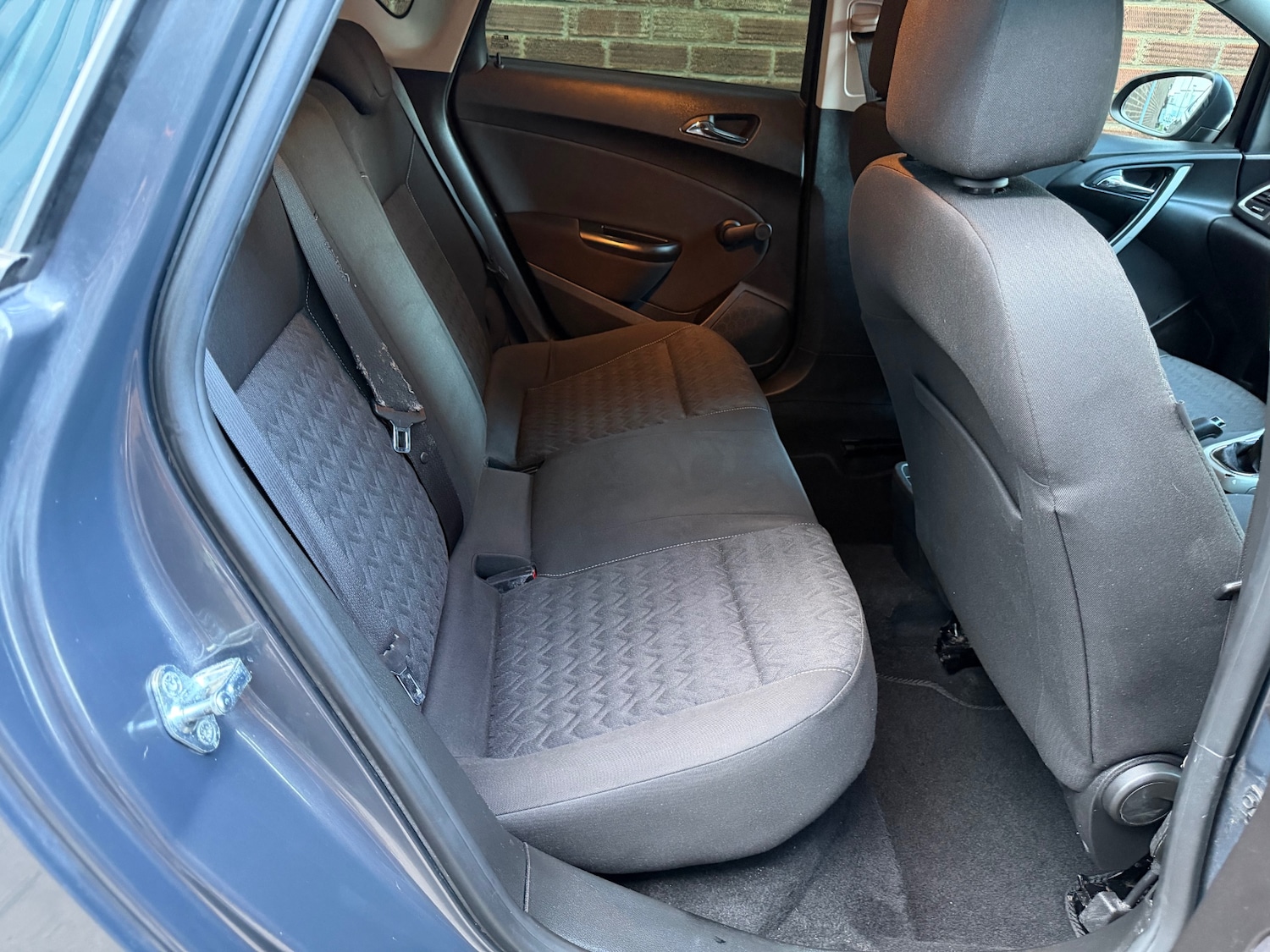 Used Vauxhall Astra 2013 for sale - 77890283: Photo 9