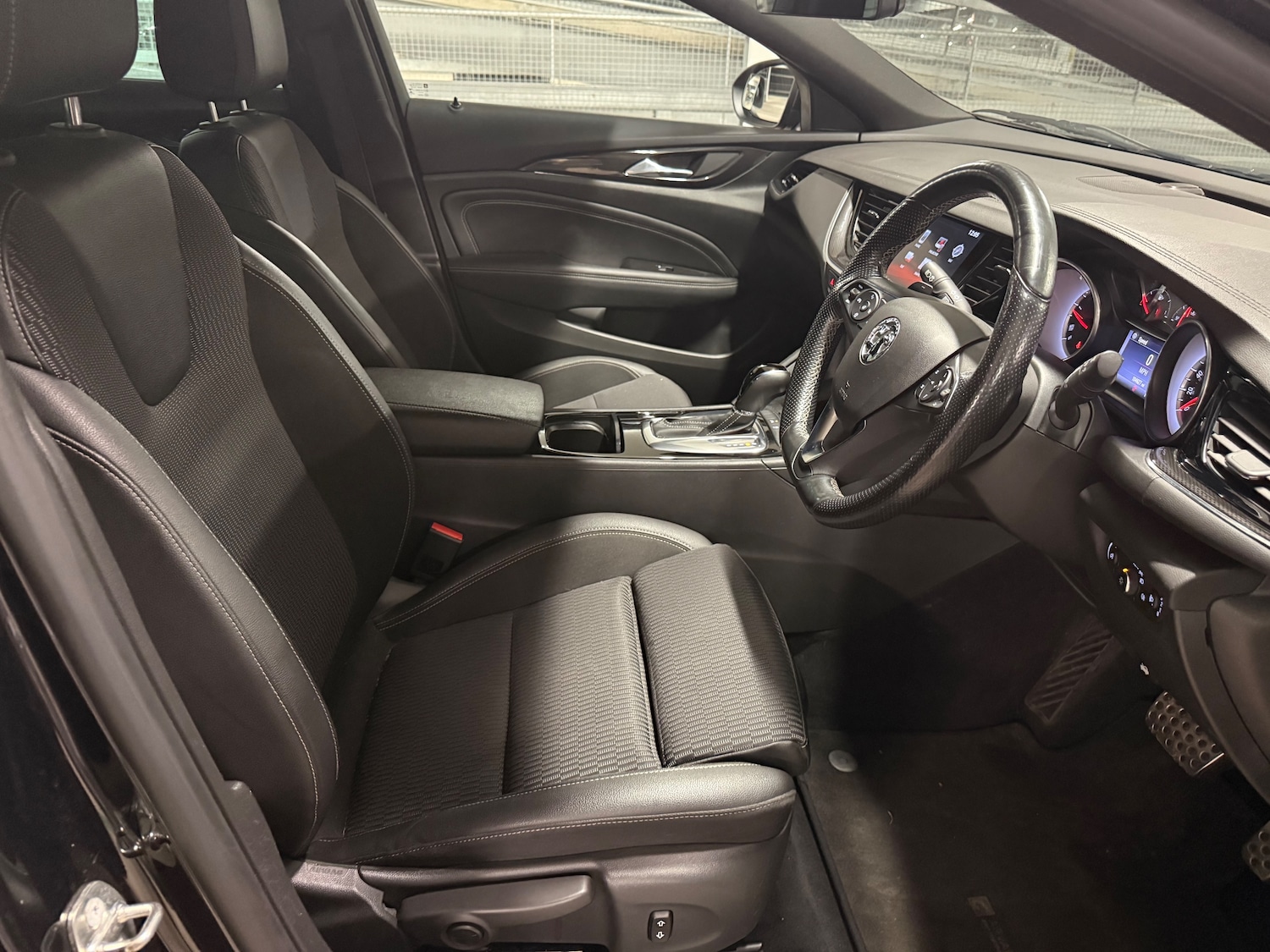 Used Vauxhall Insignia 2017 for sale - 77685886: Photo 30