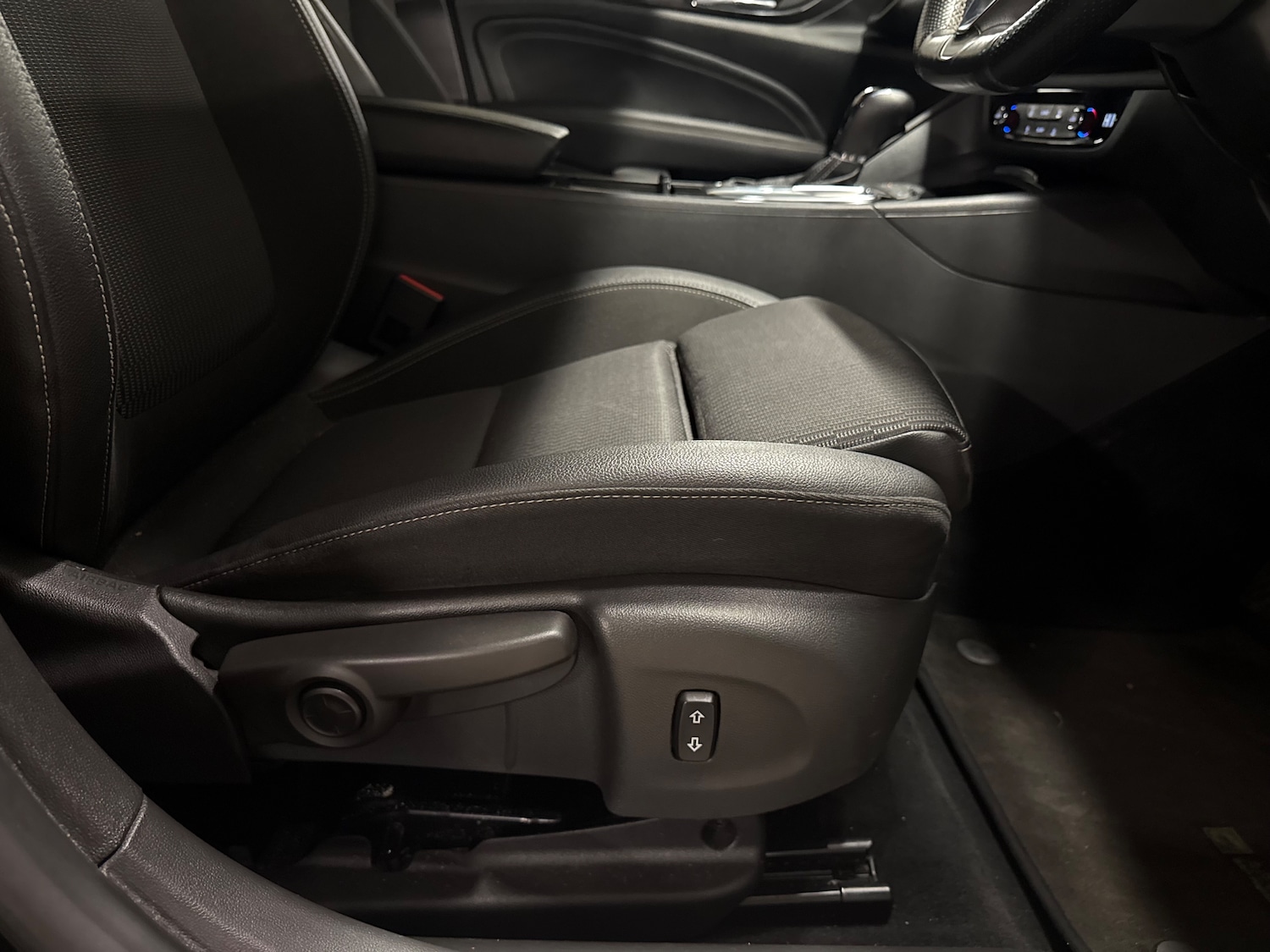 Used Vauxhall Insignia 2017 for sale - 77685886: Photo 31