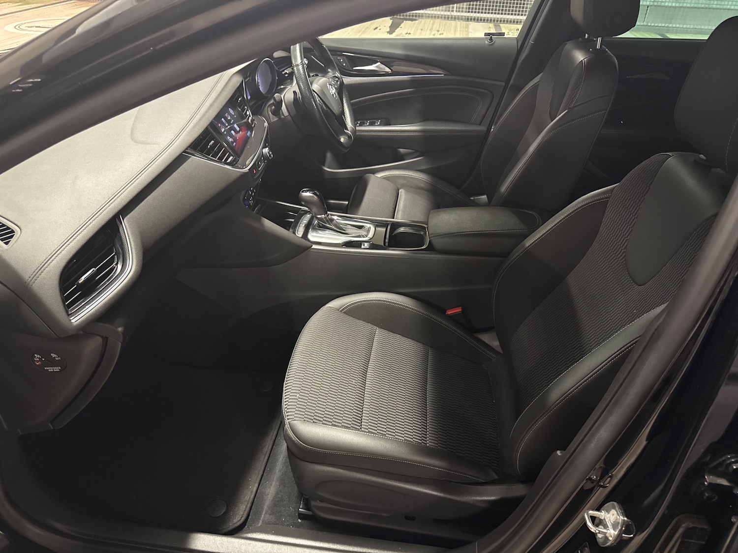 Used Vauxhall Insignia 2017 for sale - 77685886: Photo 42