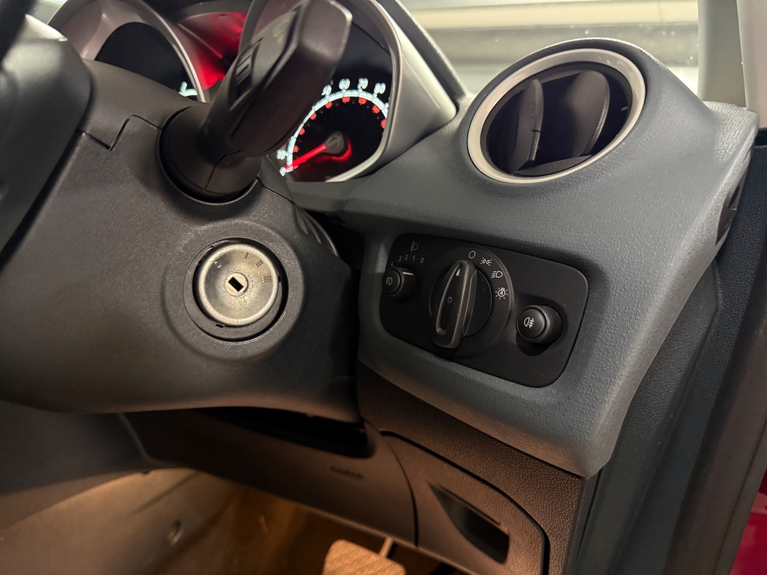 Used Ford Fiesta 2009 for sale - 77673997: Photo 24