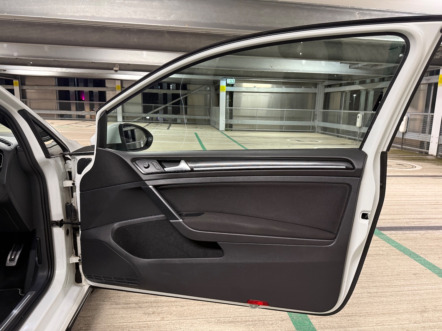 Used Volkswagen Golf 2015 for sale - 77218192: Photo 15